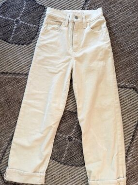 Levi's Ribcage High Waist Corduroy jeans in White Swan size 25x27
